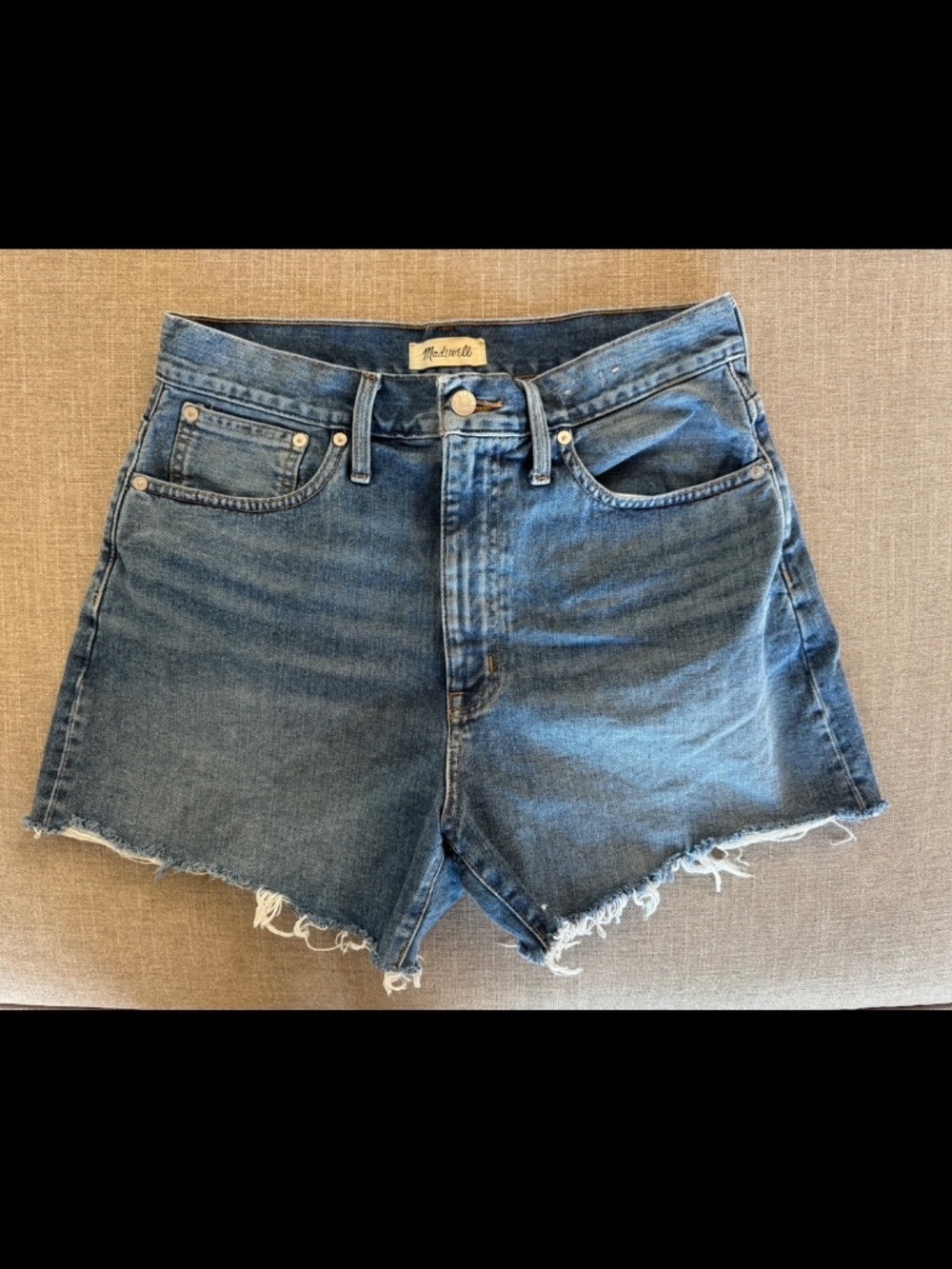 Madewell The Momjean Short - size 30, medium wash